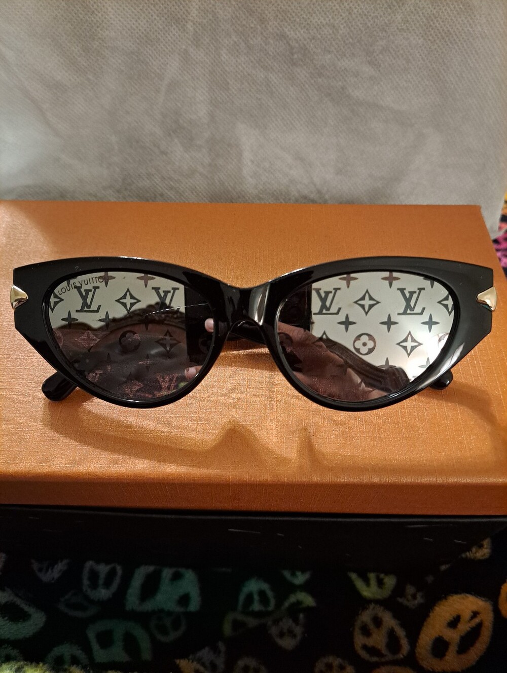 Louis Vuitton Black Sunglasses with Gold Accent Detailing